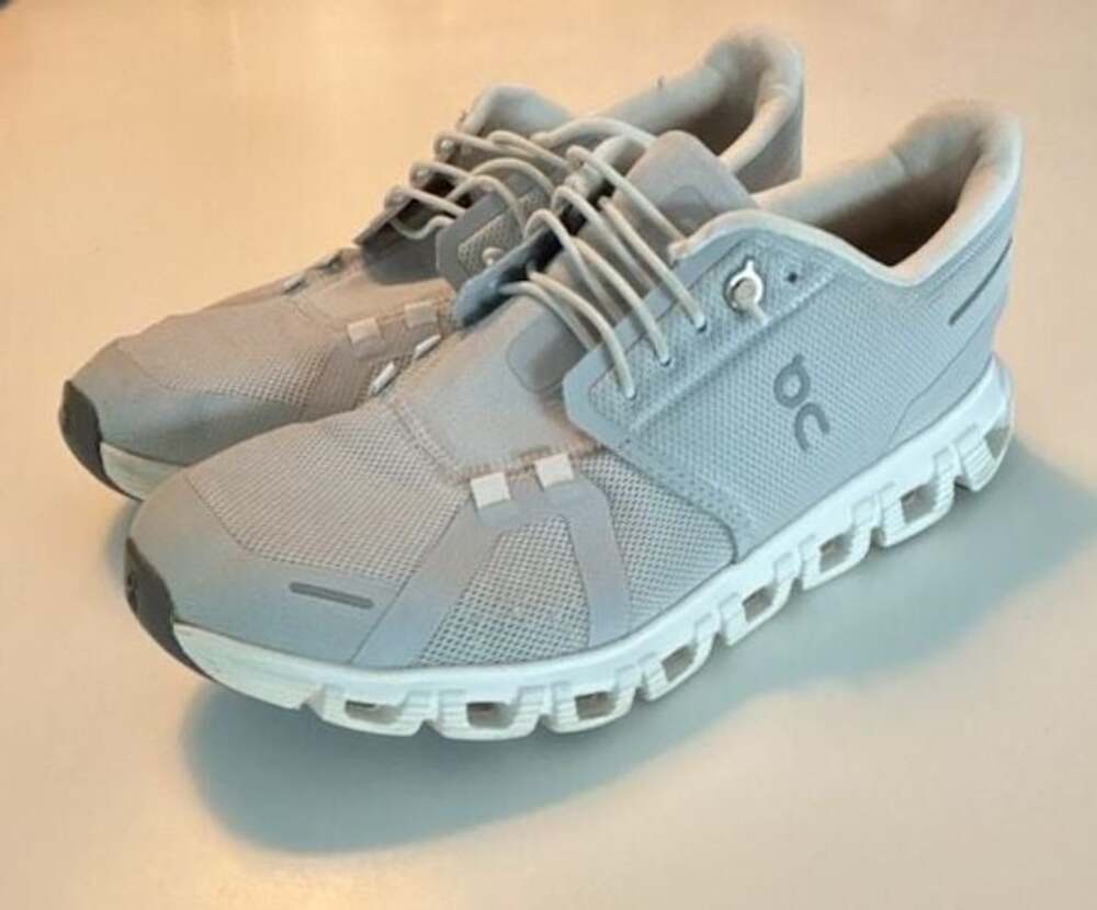 On Running Cloud 5 Sneakers Gray White Men's